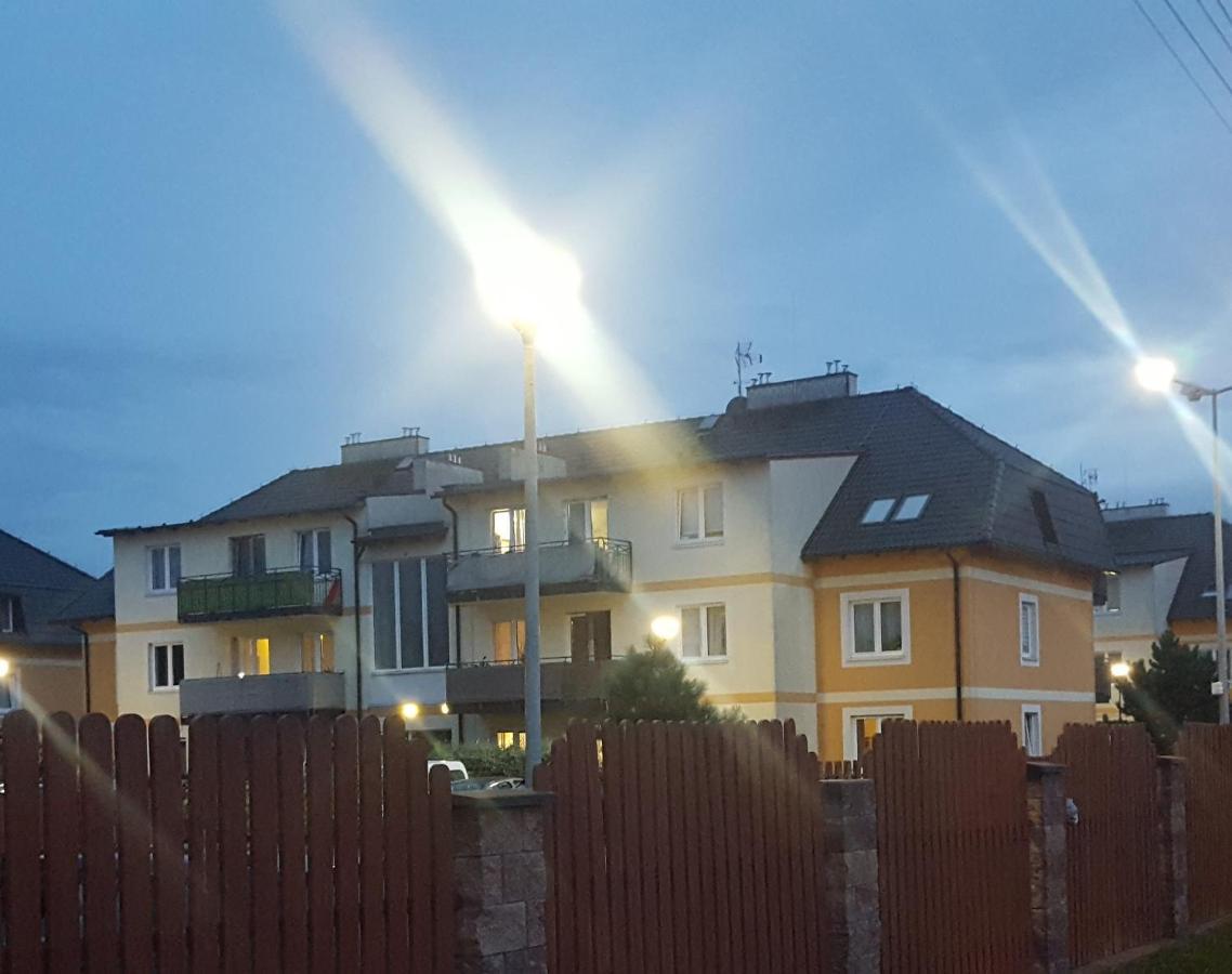 Mieszkanie Z Ogrodkiem Wrocław Exterior foto